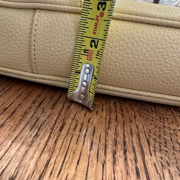 Max Studio Light Butter Yellow Shoulder Handbag Paisley Interior - Picture 6 of 9